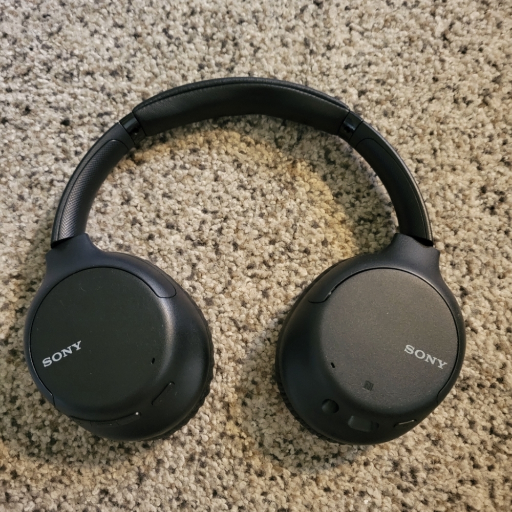 Sony WH-CH710N Headphones